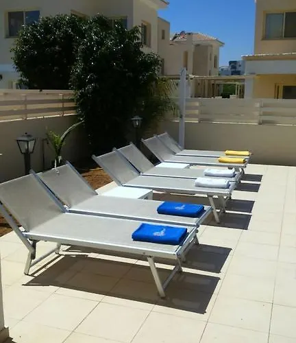 Anthorina 13 빌라 프로타라스